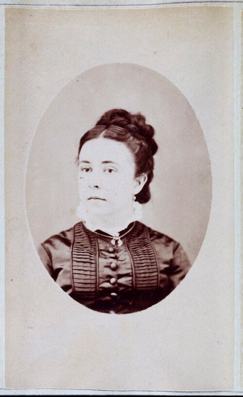 Nineteenth-century studio portrait of a woman, sitter unidentified